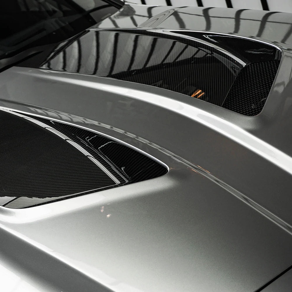 SOOQOO V2 BMW M3 G80 M4 G82 VENTED HOOD IN WHITE PRIMER FINISH
