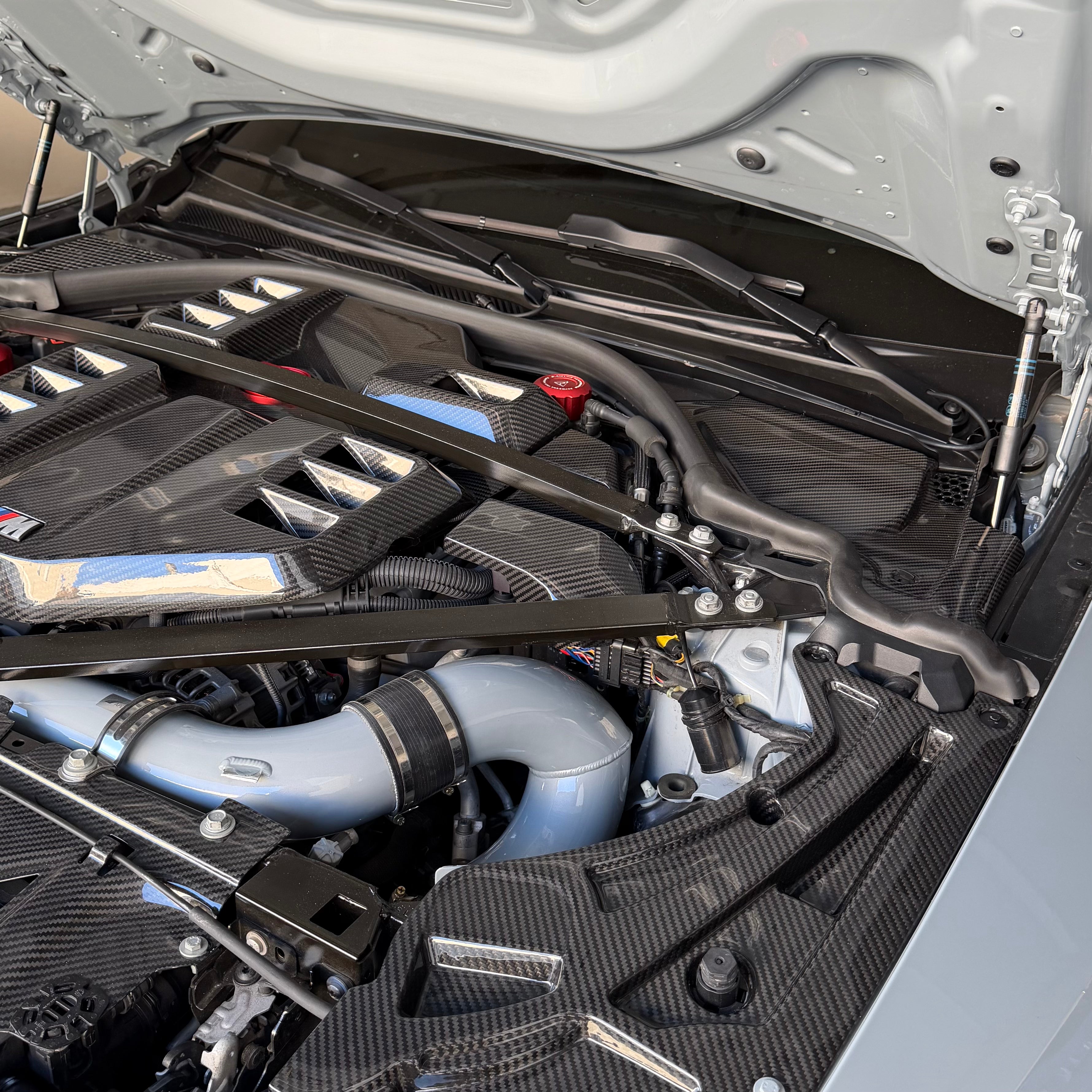 G8X Dry Carbon DME/ECU Cover